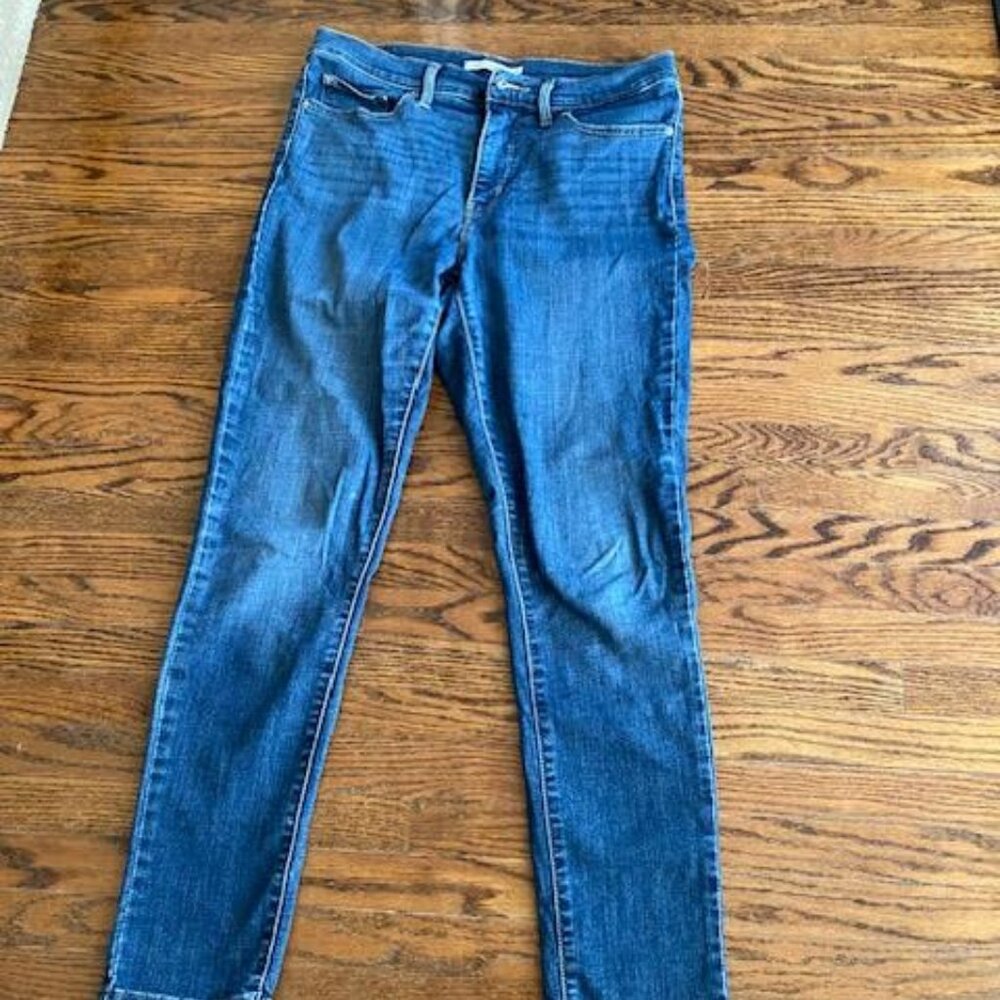 womens levi jean